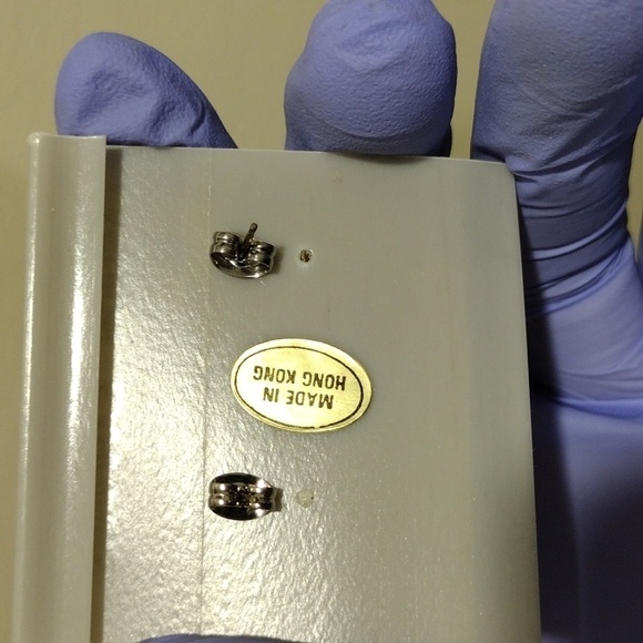 Women's Polished Gold-tone and Bluish Gray color Post Teardrop Earrings,1.25-in - Picture 4 of 5